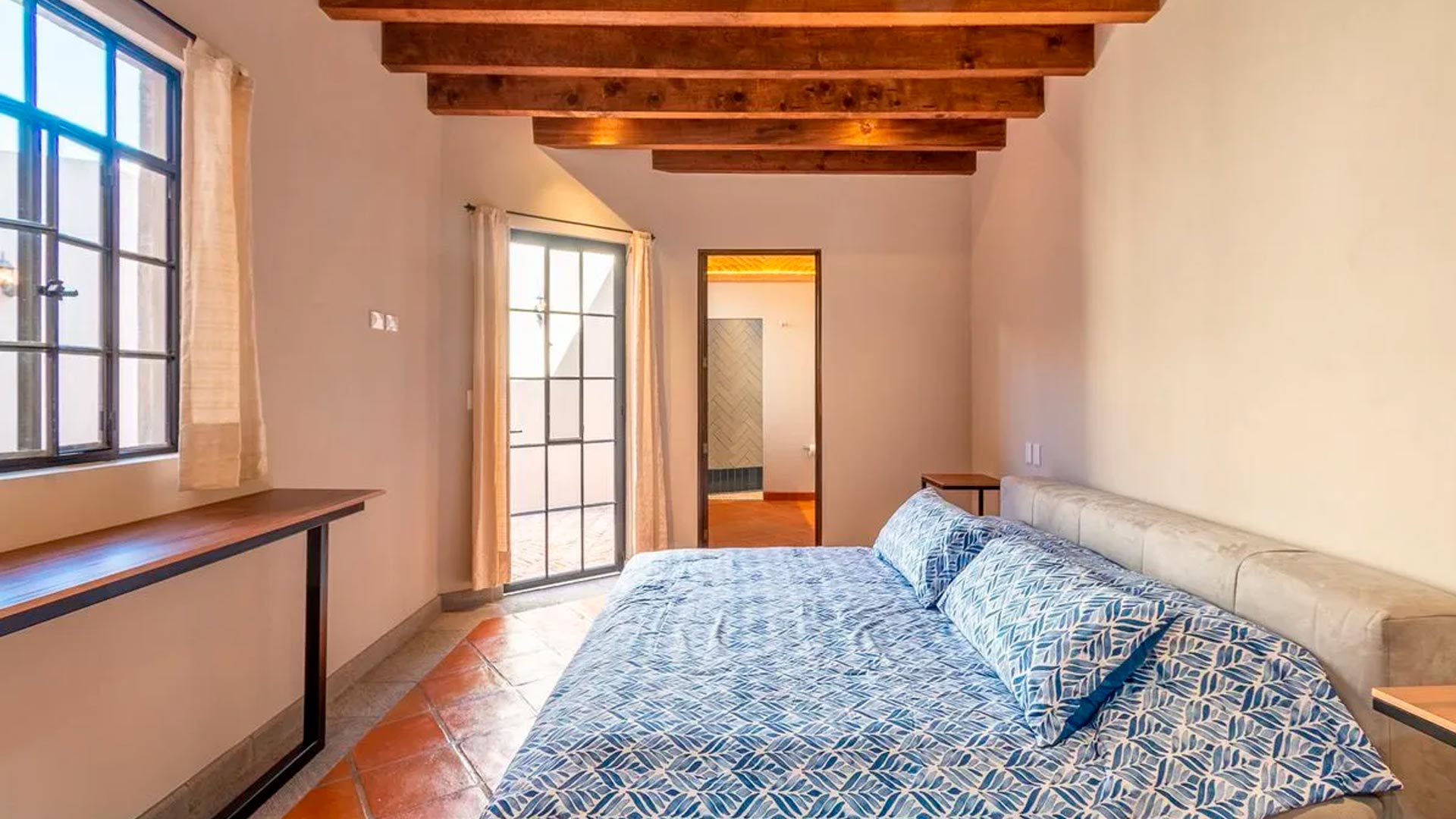 Detalles arquitectónicos coloniales cantera