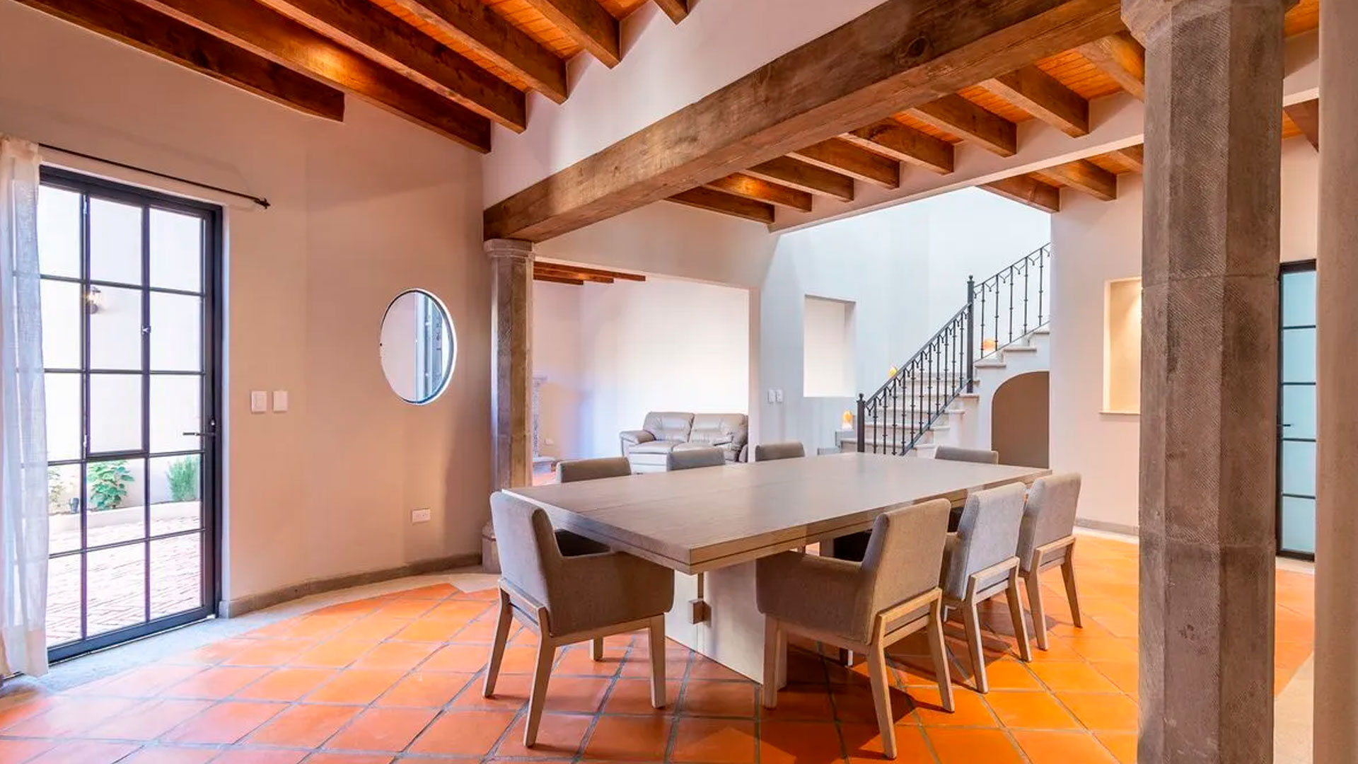 Espacios interiores lujo diseño colonial